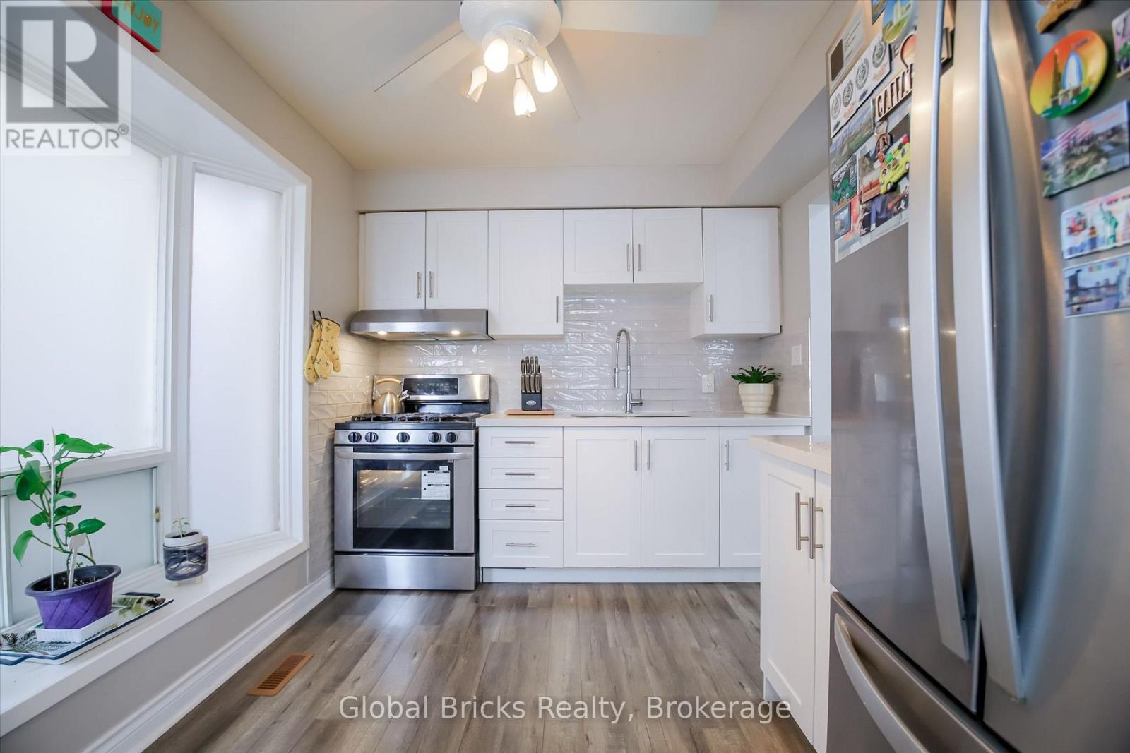 56 Winston Crescent, Whitby, ON photo 24