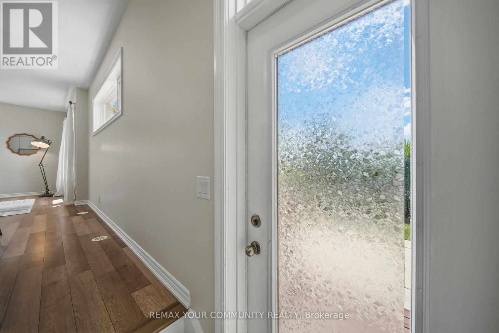 #2 90 CALEDONIA PARK ROAD - Image 15