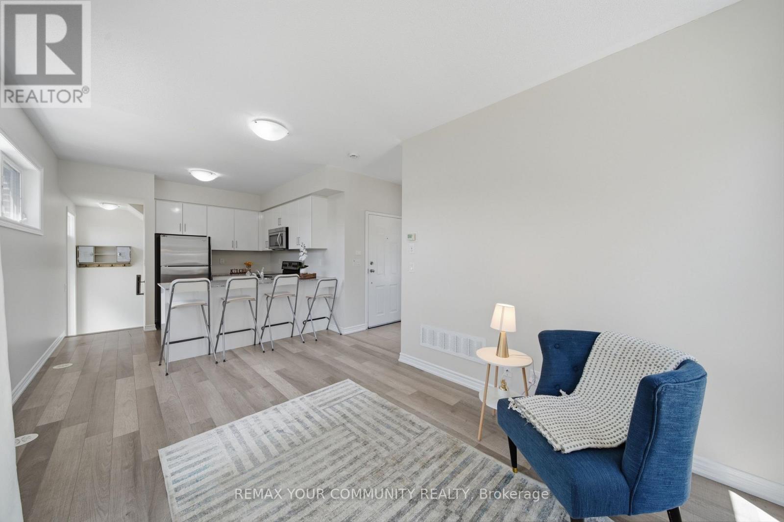 #2 90 CALEDONIA PARK ROAD - 10