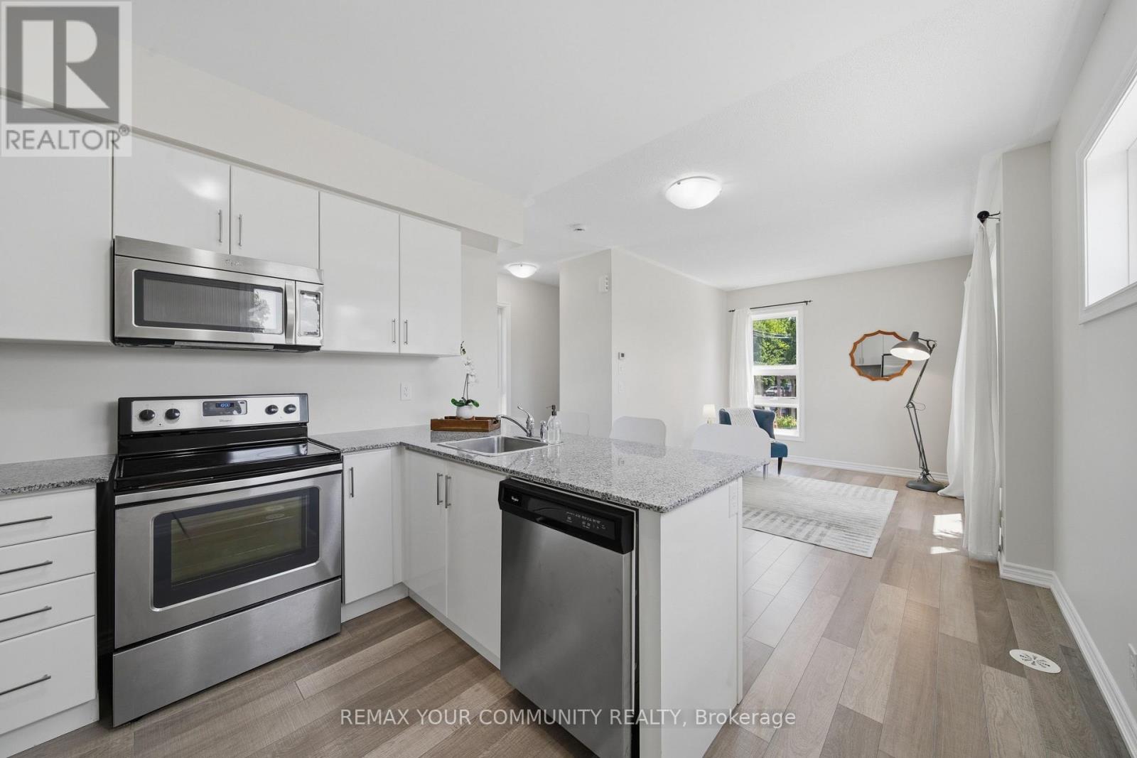 #2 90 CALEDONIA PARK ROAD - Image 12