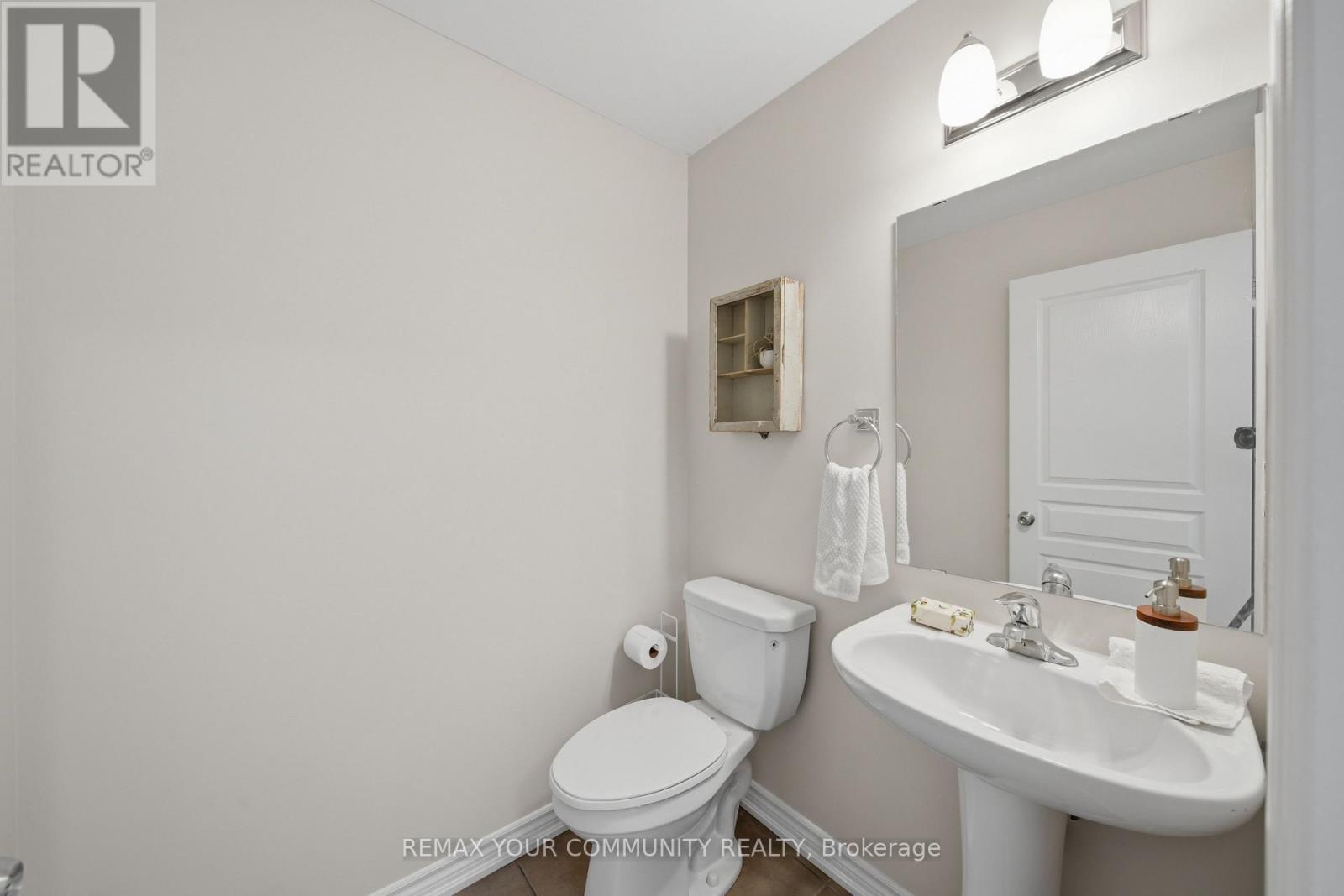 #2 90 CALEDONIA PARK ROAD - Image 14