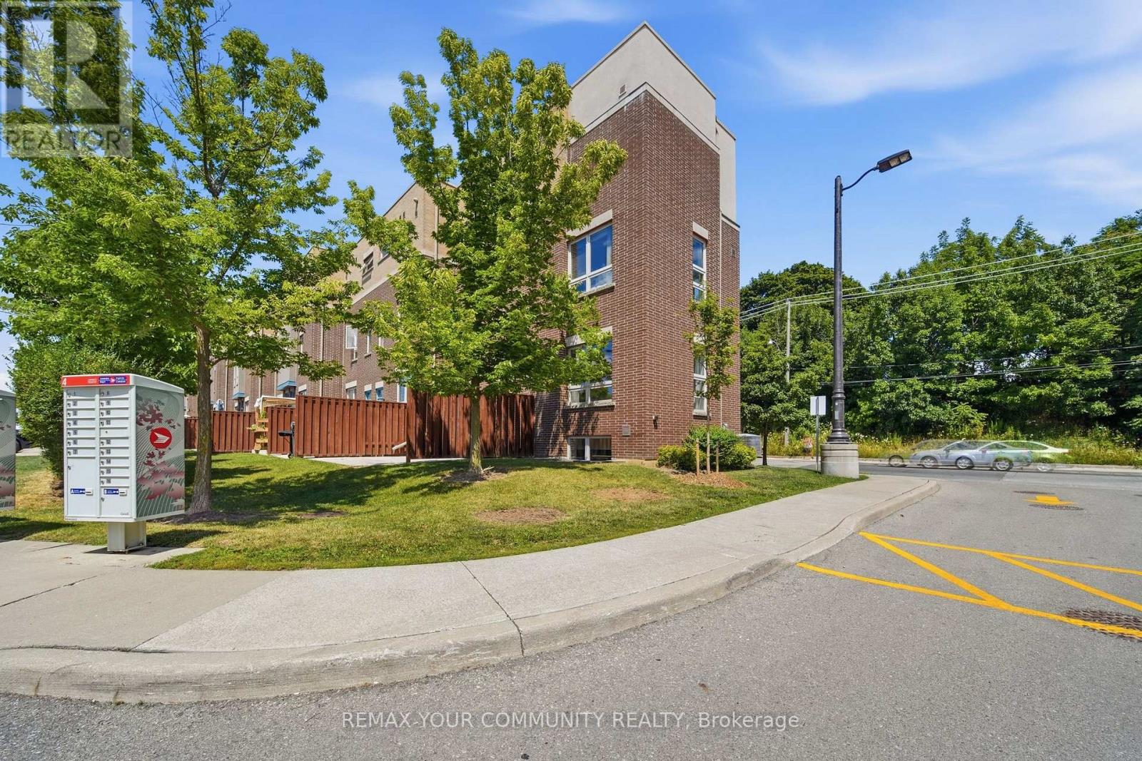 #2 90 CALEDONIA PARK ROAD - Image 4