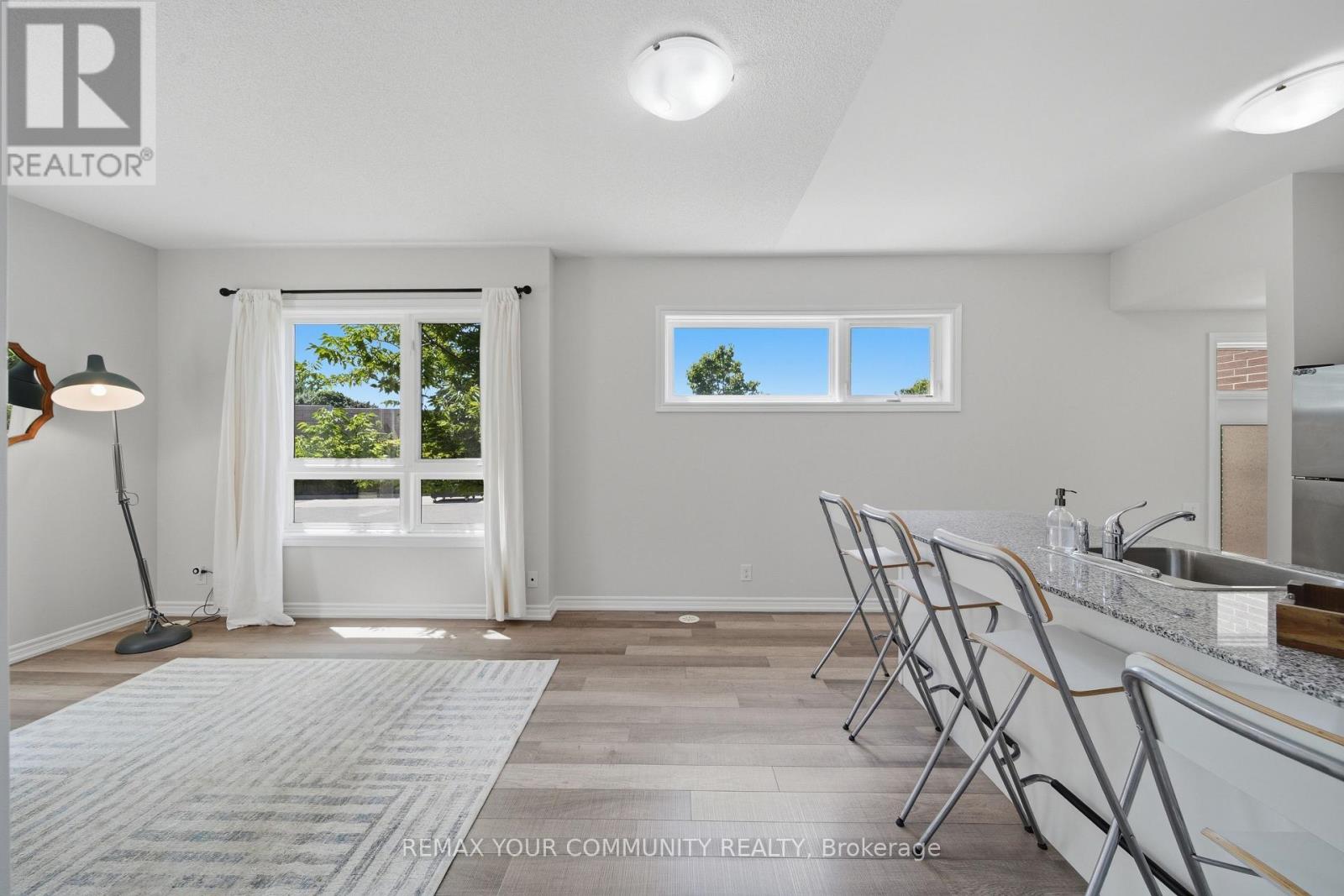 #2 90 CALEDONIA PARK ROAD - 8