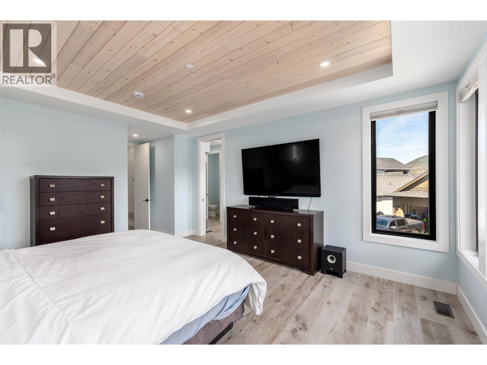 18451 Crystal Waters Road Unit# 34, Lake Country