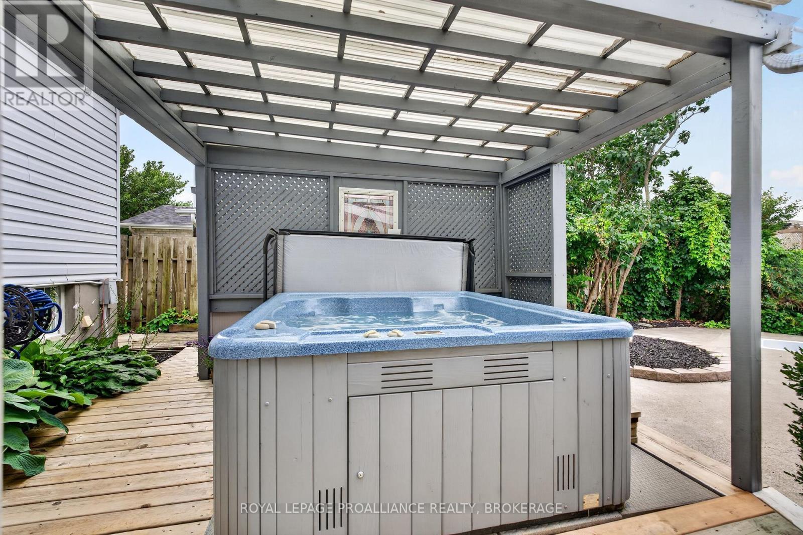 1241 JUNIPER DRIVE - Image 39