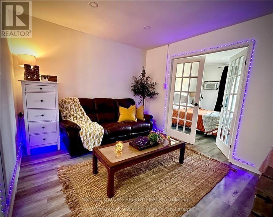 #212 563 MORNINGTON AVENUE - Image 6