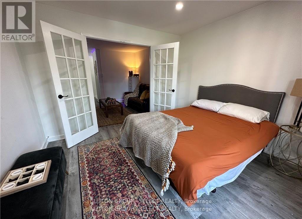 #212 563 MORNINGTON AVENUE - Image 8