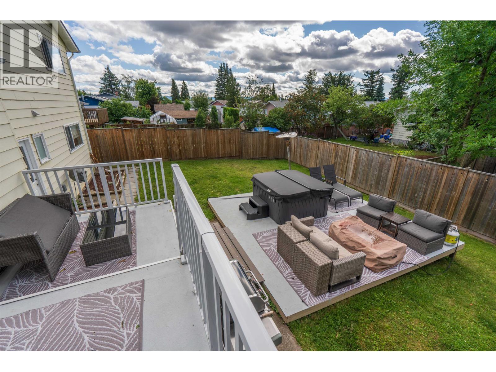 389 NEFF CRESCENT - 13