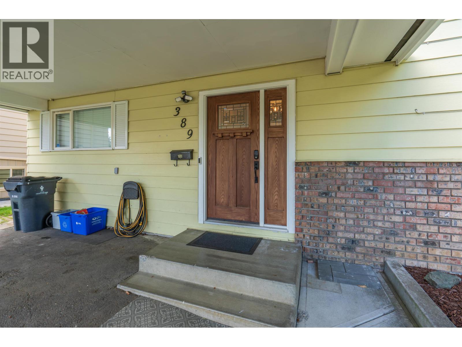 389 NEFF CRESCENT - 5