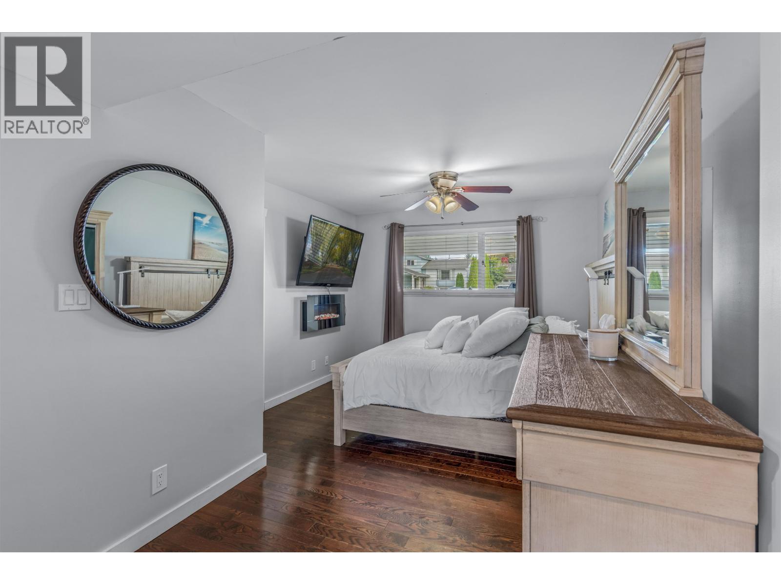 389 NEFF CRESCENT - 27