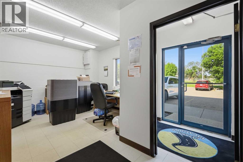 9 7719 Edgar Industrial Drive