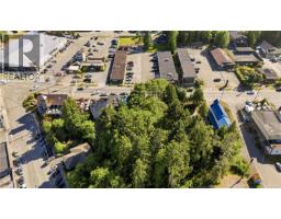 1639 Peninsula Rd, Ucluelet, BC V0R3A0 Photo 8