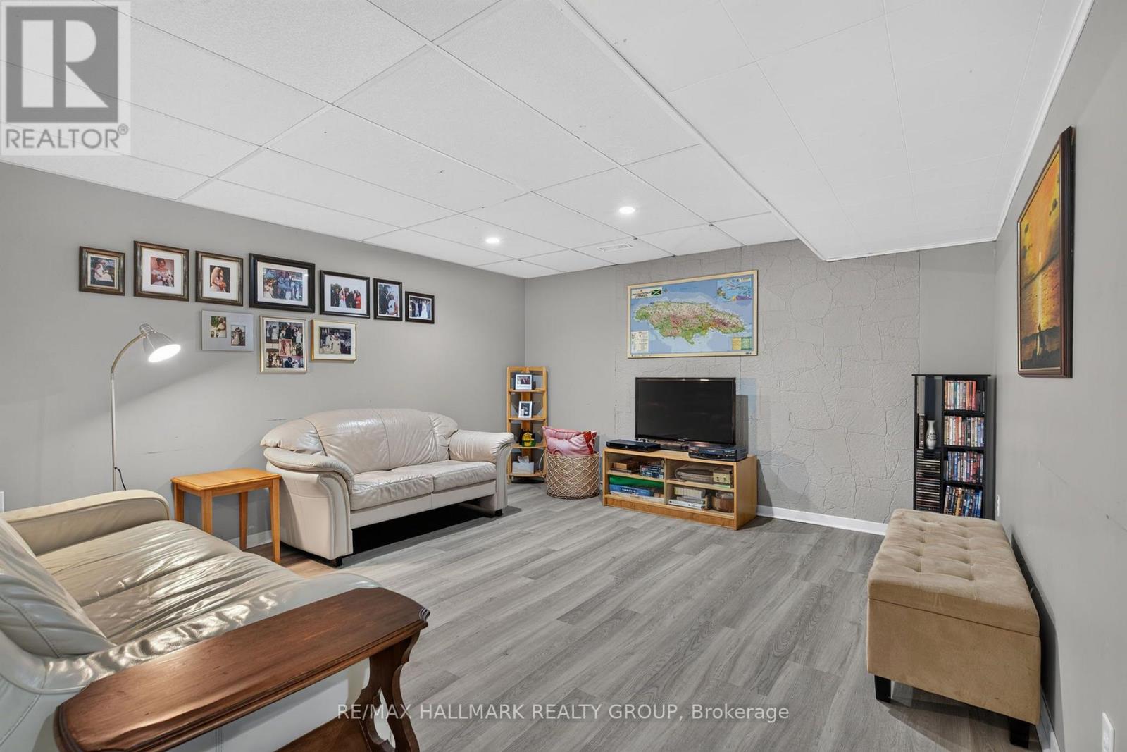 24 BERGEVIN STREET - Image 28