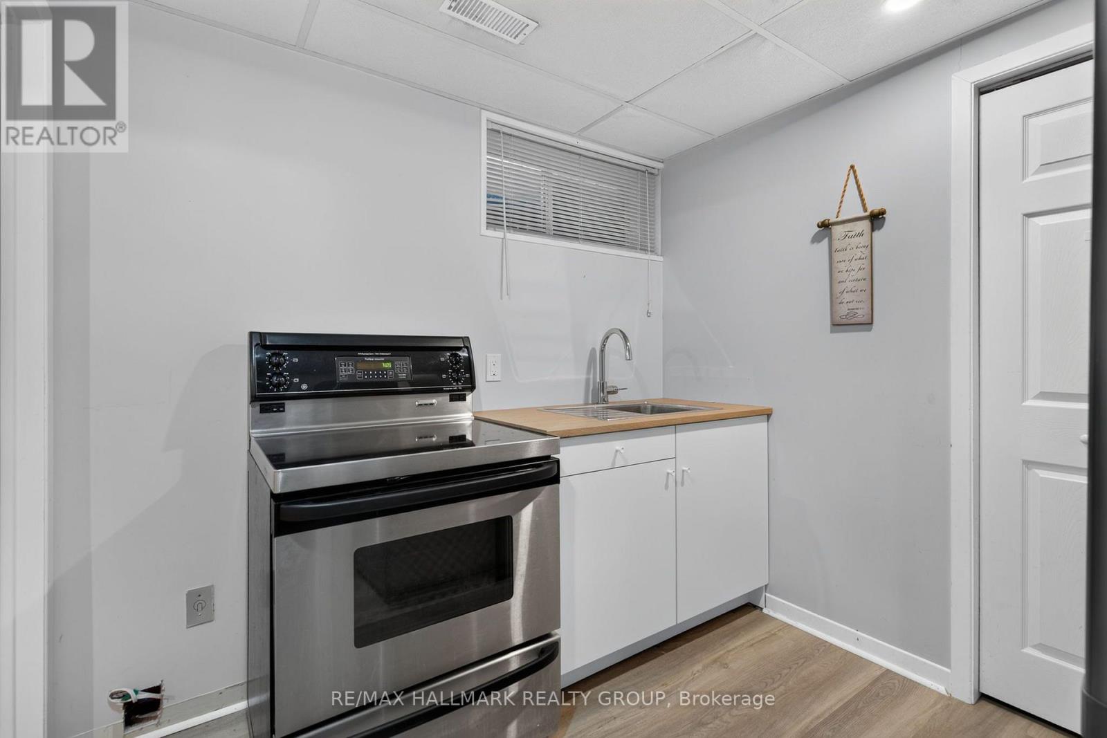 24 BERGEVIN STREET - Image 31
