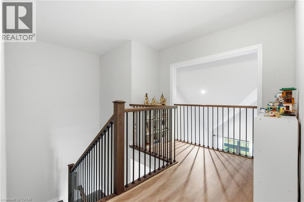 119 MIDLAND Place - Image 22