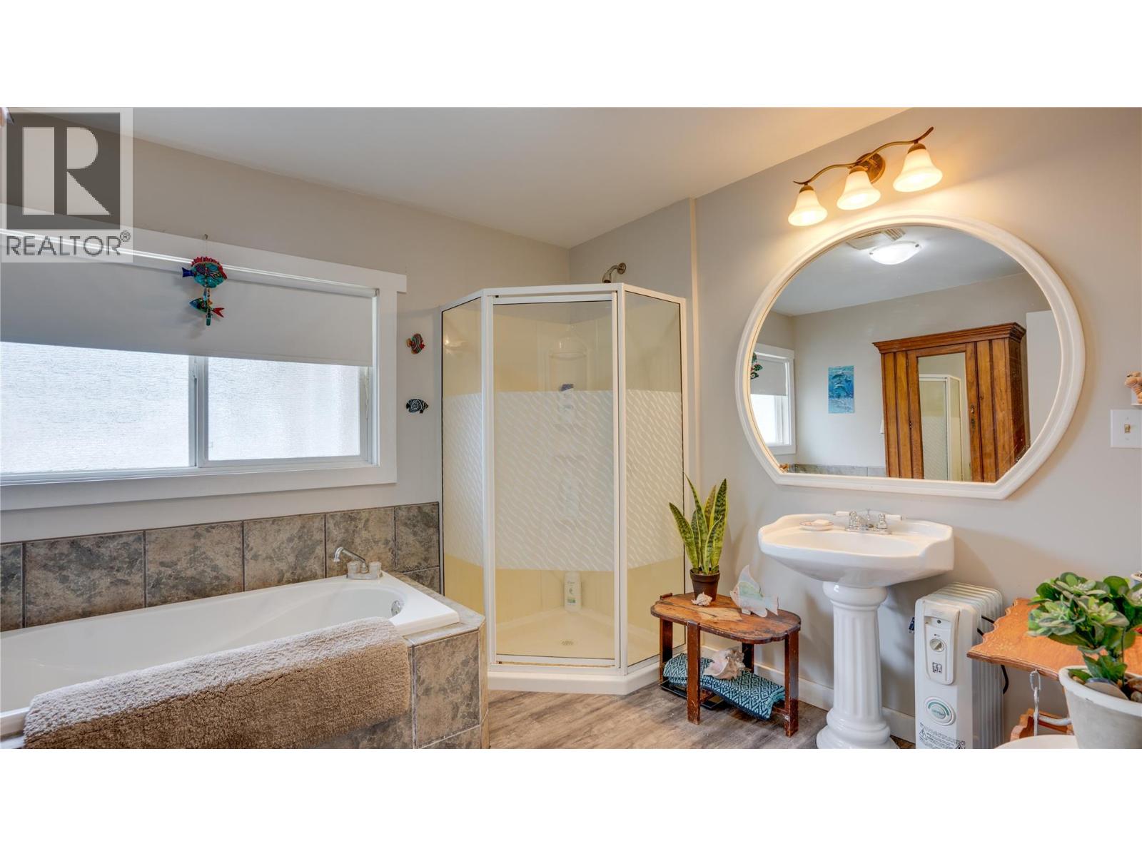  4878 Stepney Road, Spallumcheen