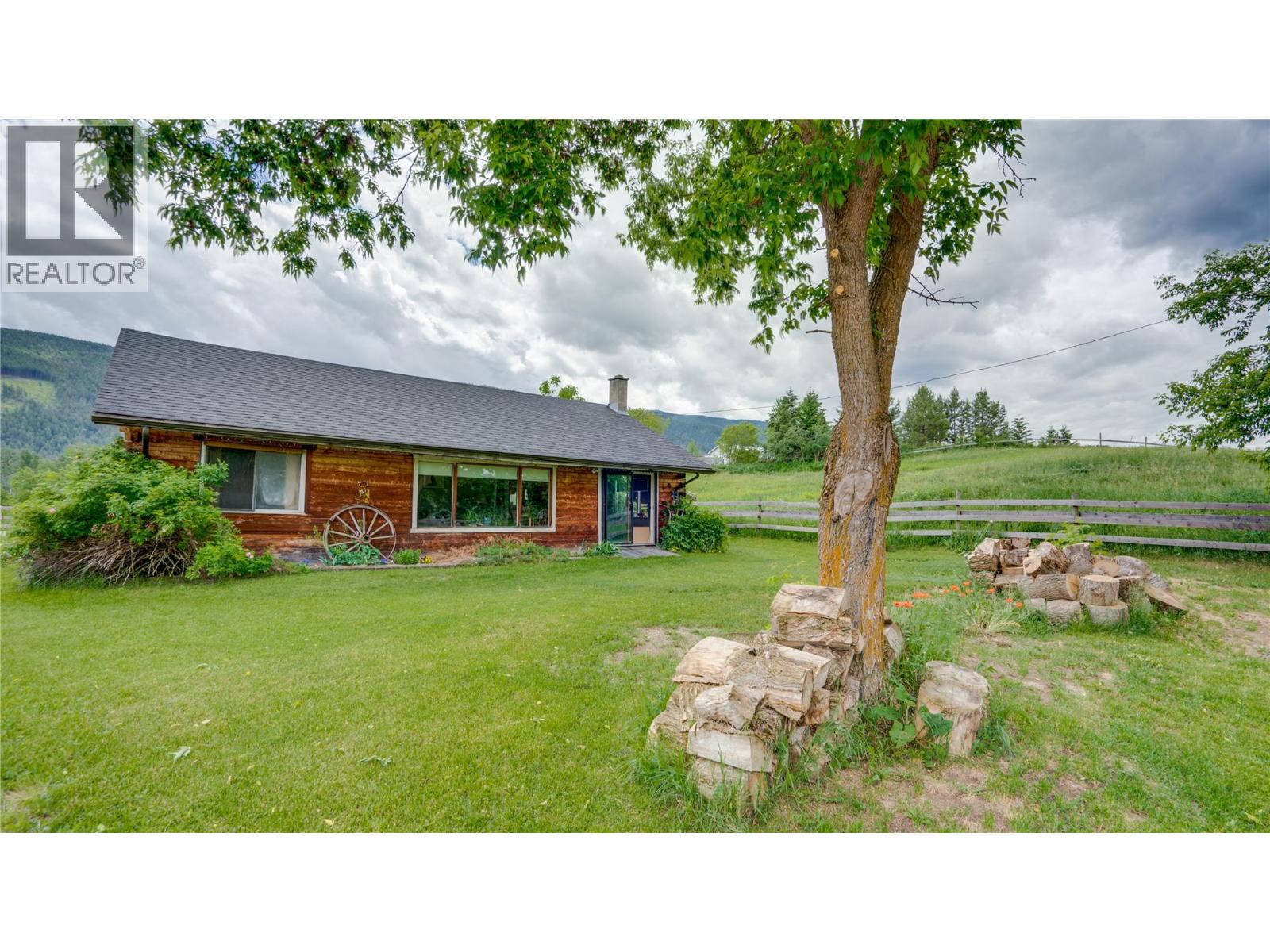  4878 Stepney Road, Spallumcheen