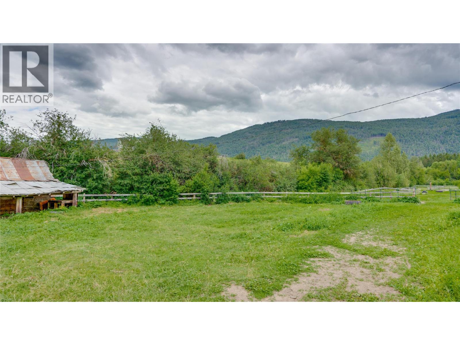  4878 Stepney Road, Spallumcheen