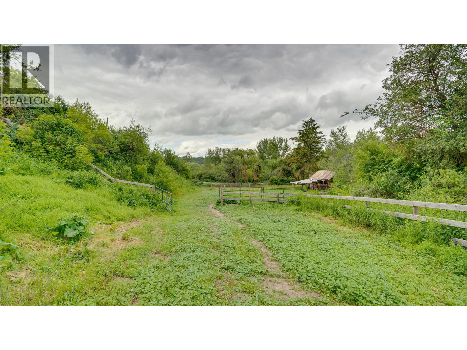  4878 Stepney Road, Spallumcheen