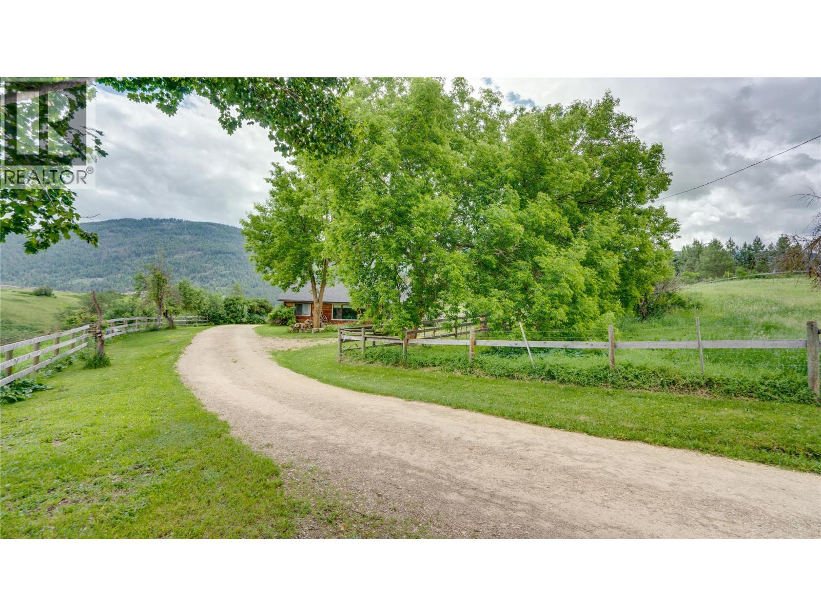  4878 Stepney Road, Spallumcheen