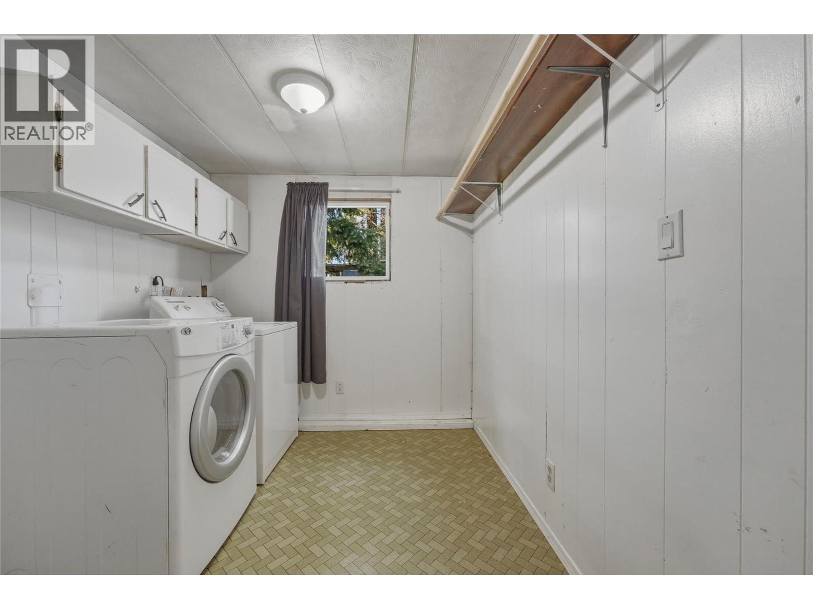 #16 4137 Spallumcheen Drive - 14