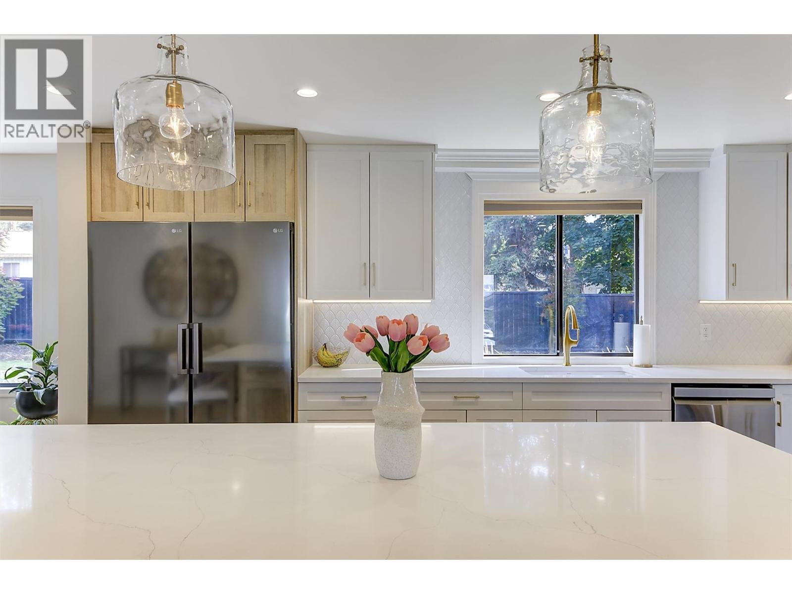 687 Barnaby Road - 18