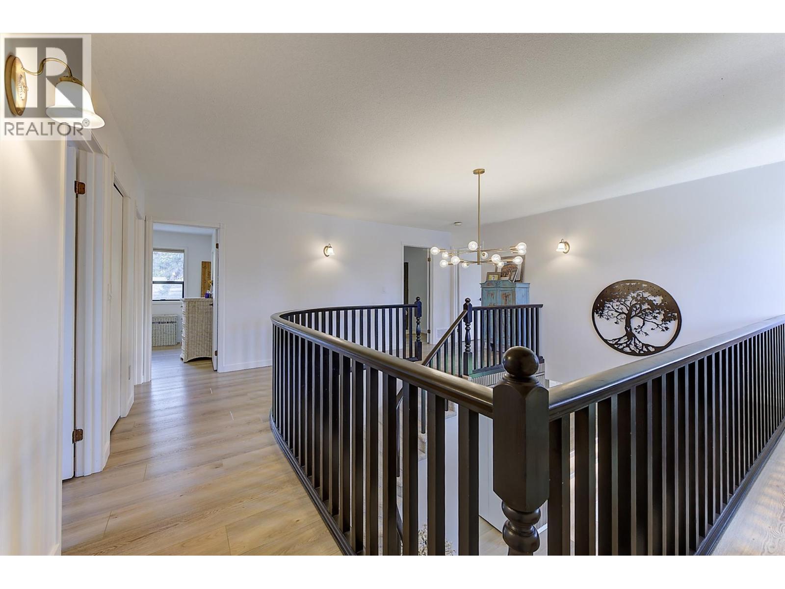 687 Barnaby Road - 55