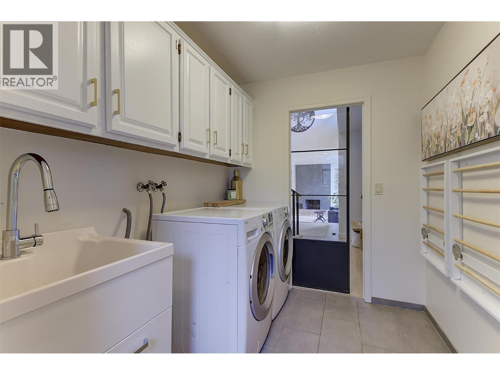 687 Barnaby Road, Kelowna
