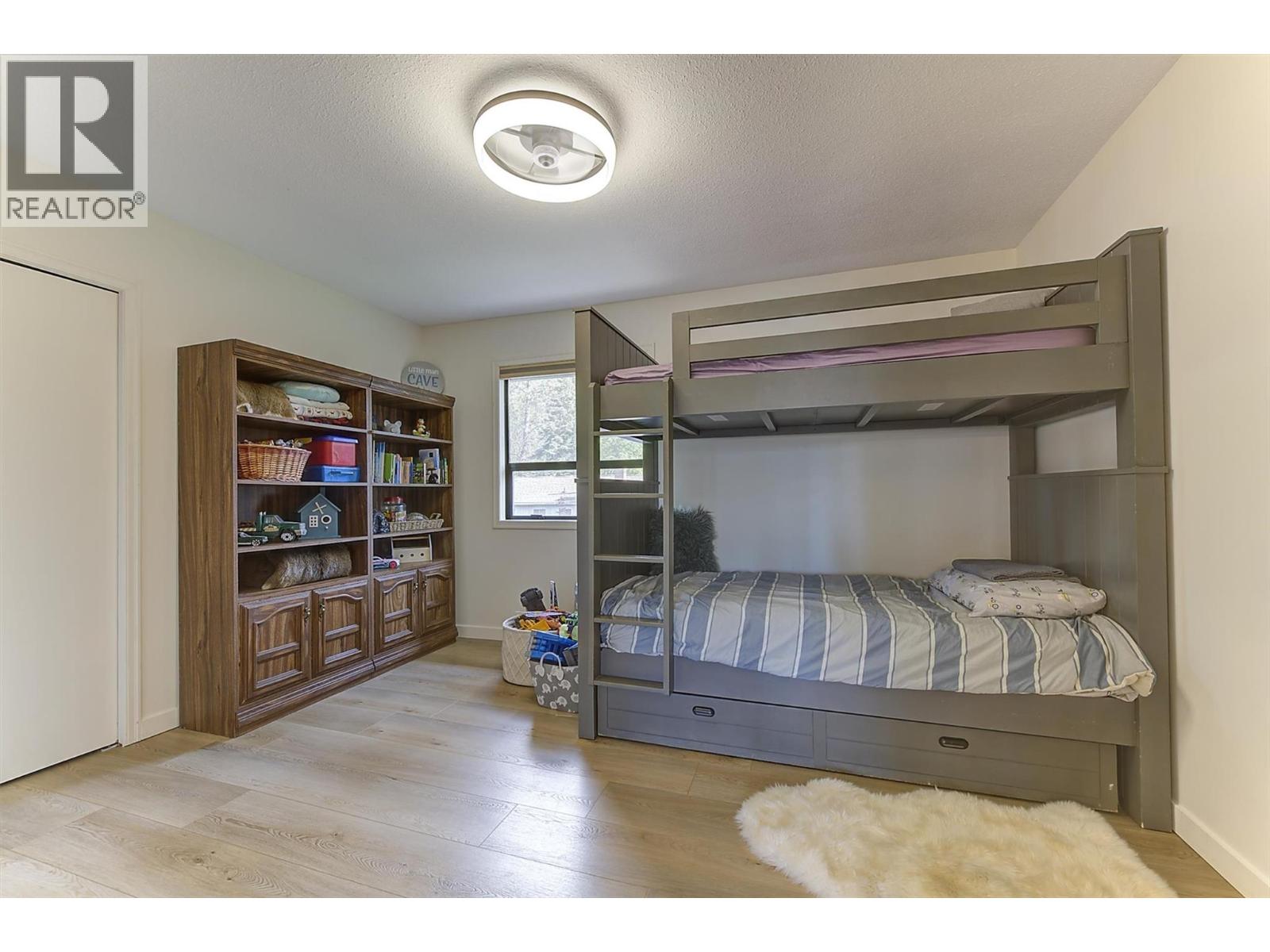 687 Barnaby Road, Kelowna