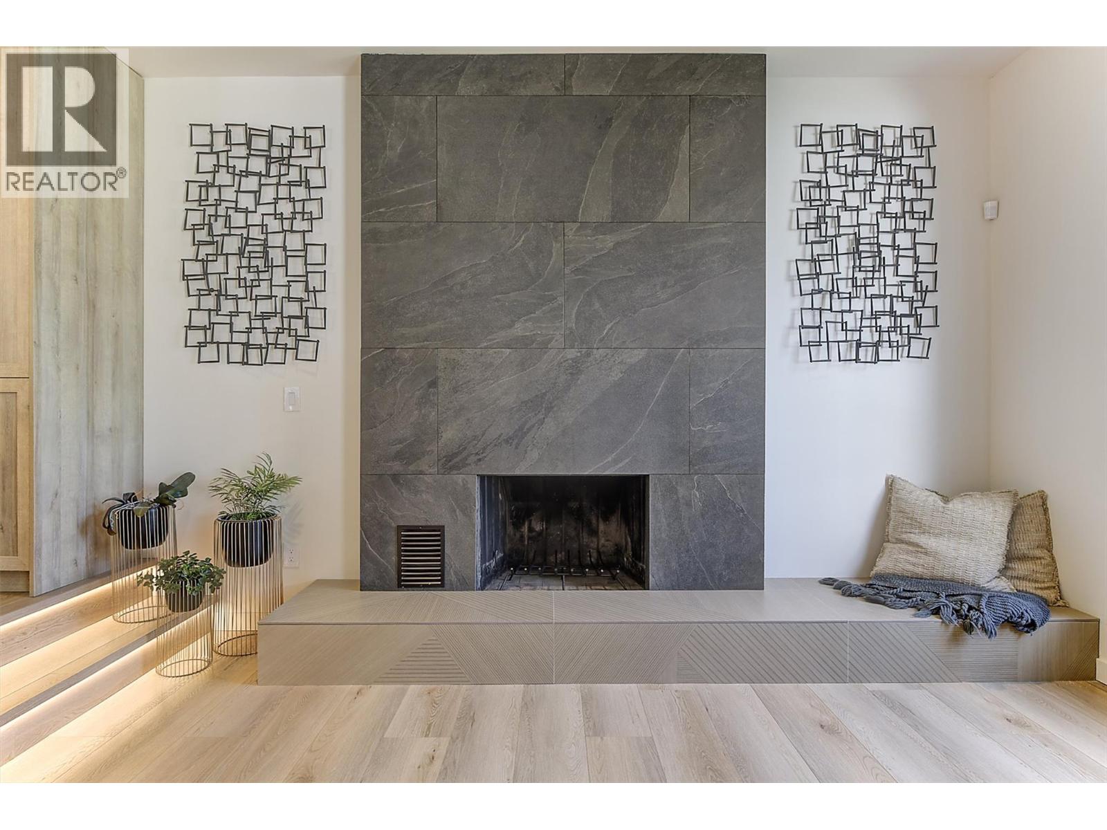 687 Barnaby Road - 8