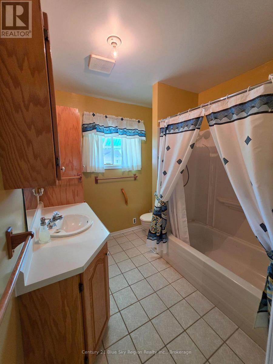 317 NIPISSING STREET - 20