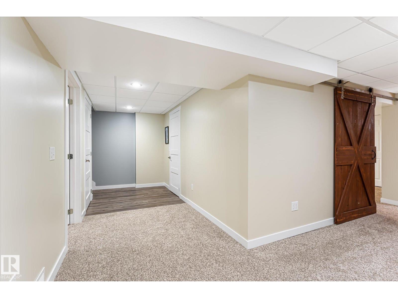 4921 47 AV - Image 35