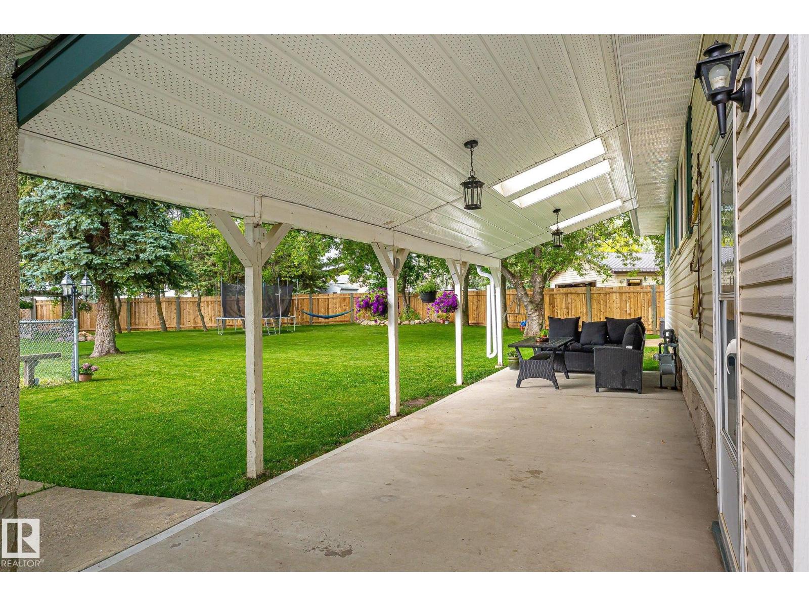 4921 47 AV - Image 40