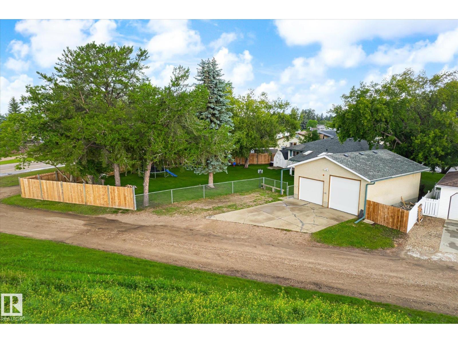 4921 47 AV - Image 55