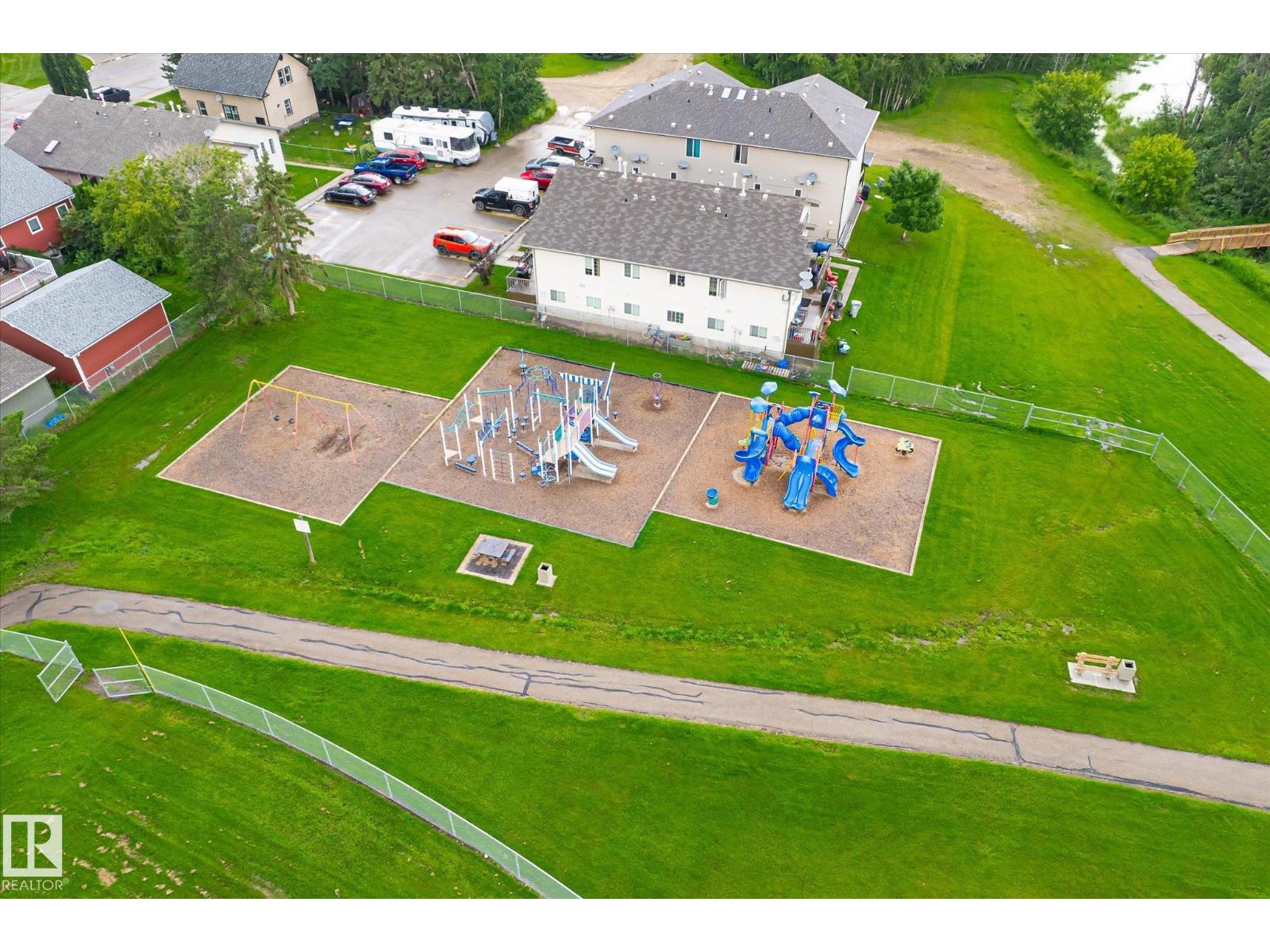 4921 47 AV - Image 67