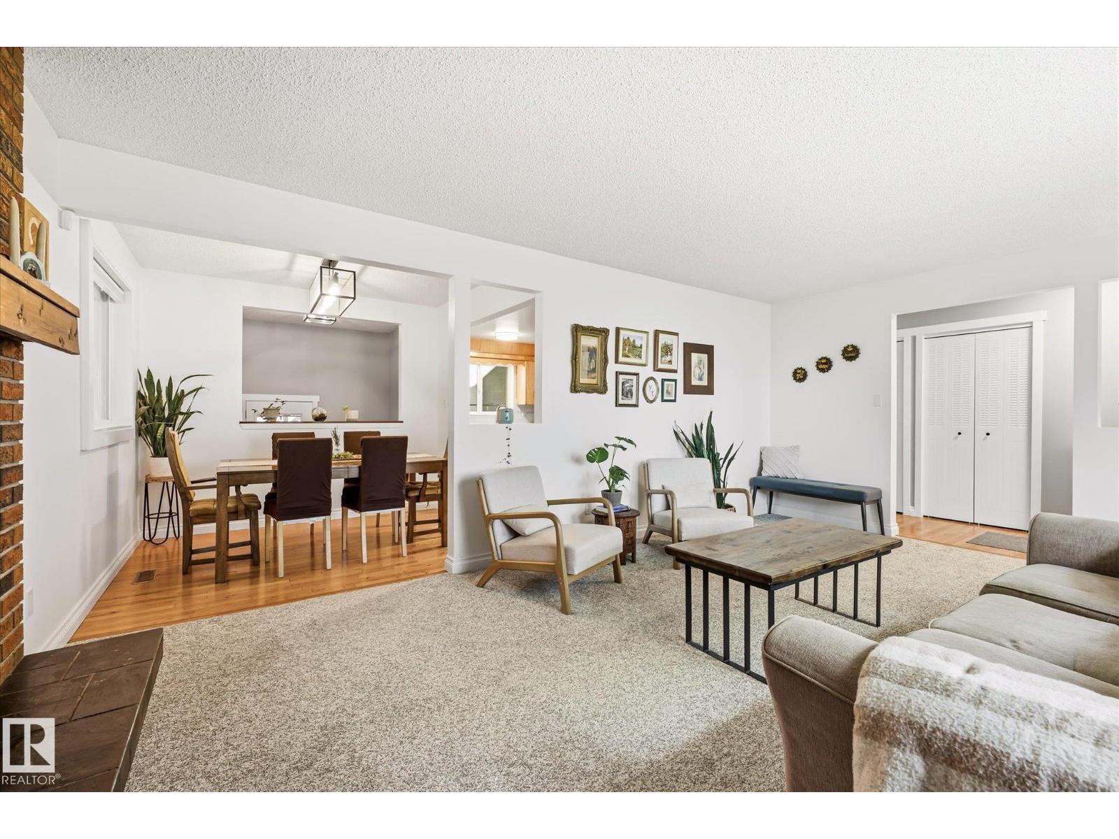 4921 47 AV - Image 9