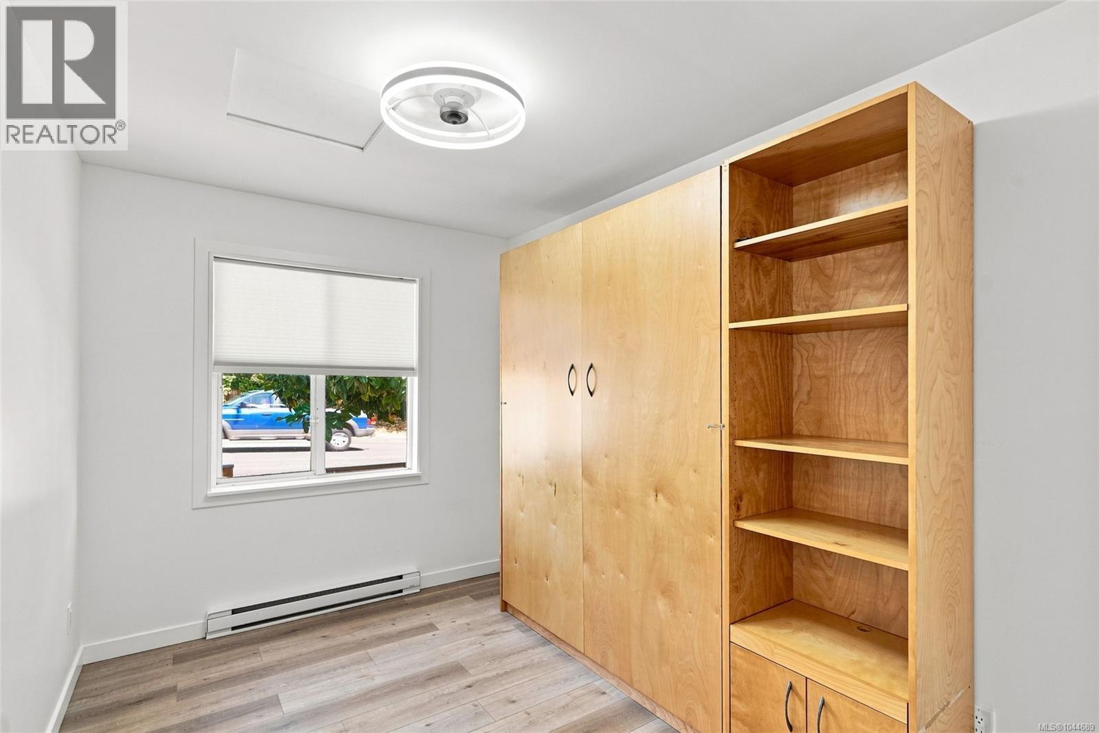 121 Pine St - 16