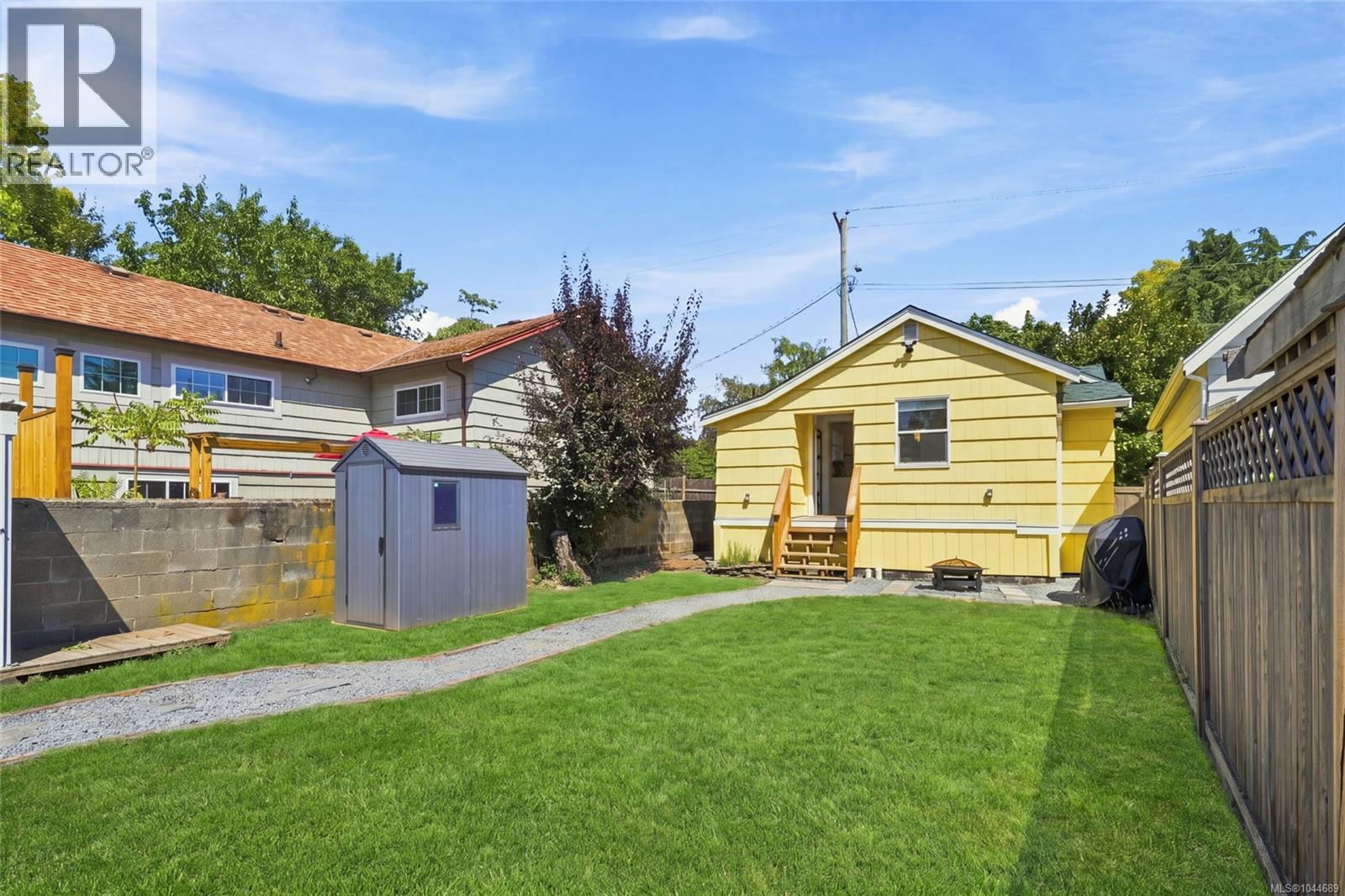 121 Pine St - 24