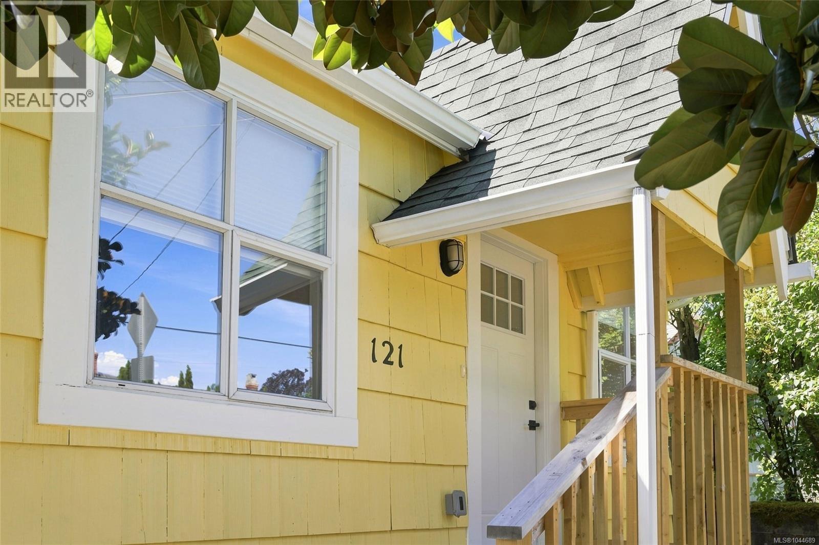 121 Pine St, Nanaimo