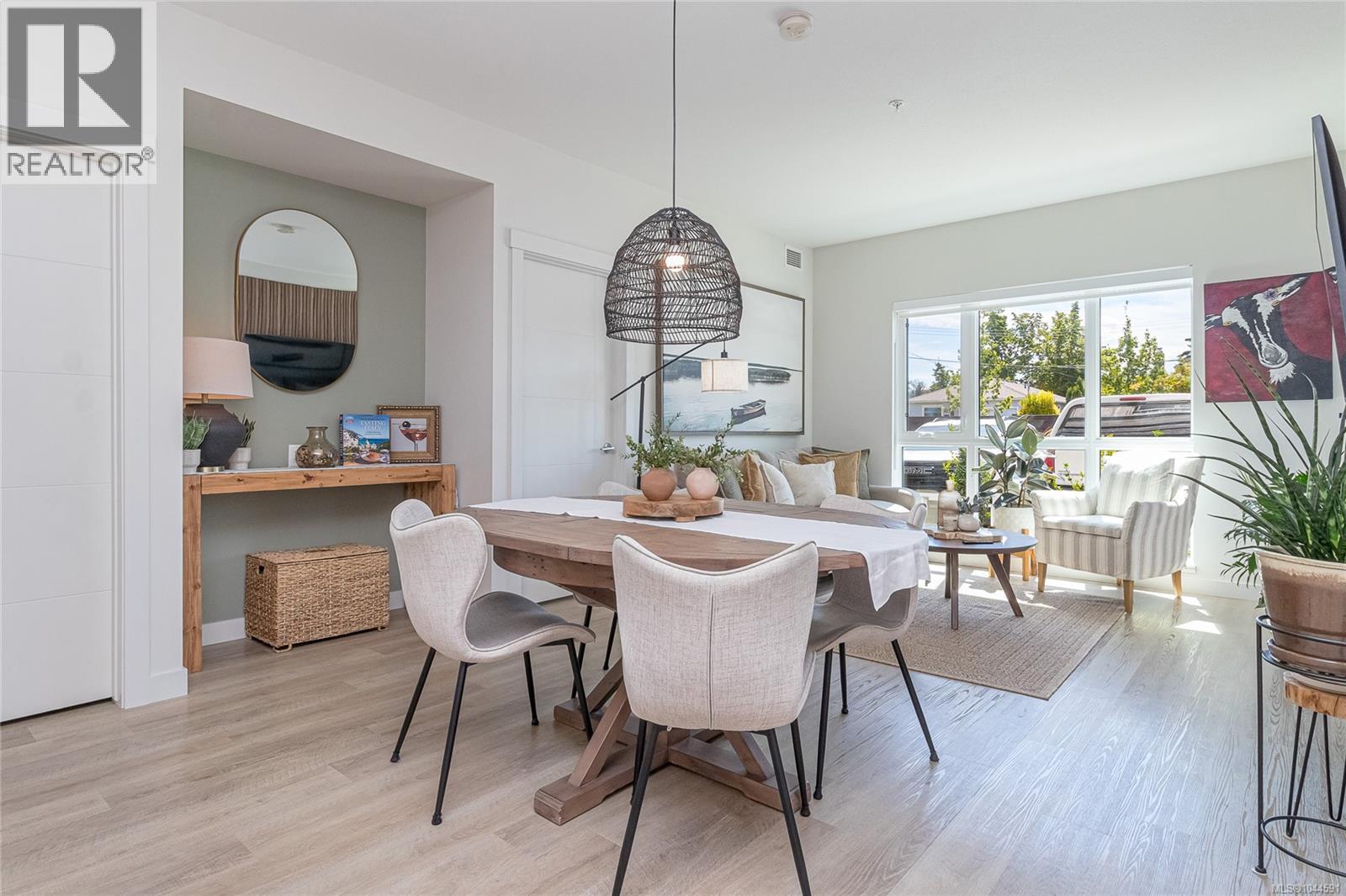 106 120 Jensen Ave W, Parksville