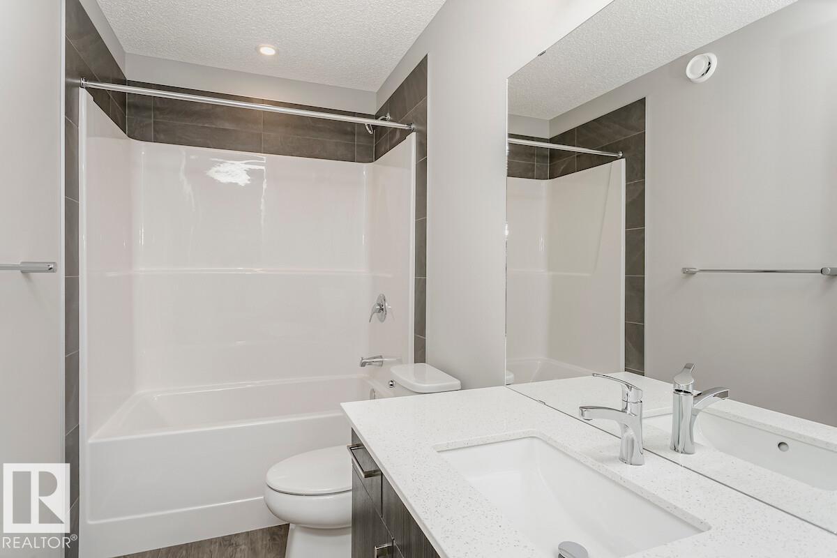 306 Hawthorn WY - Image 18