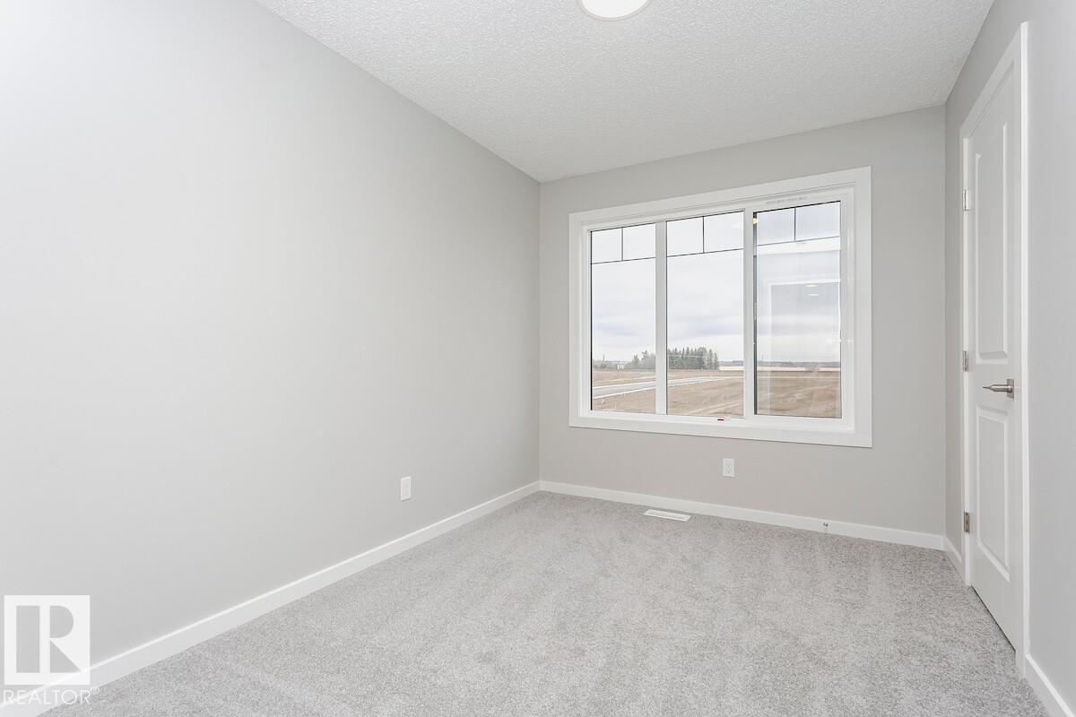 306 Hawthorn WY - Image 16