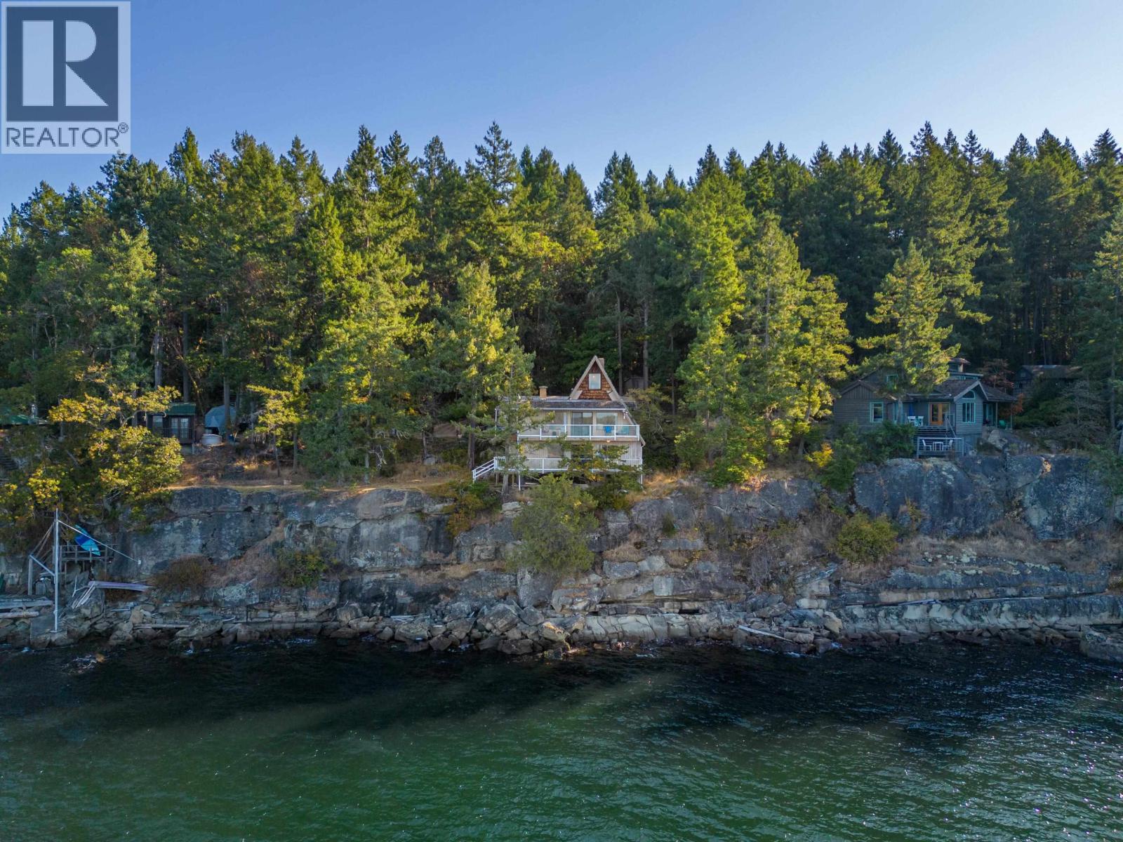 315 DEACON LANE, Galiano Island