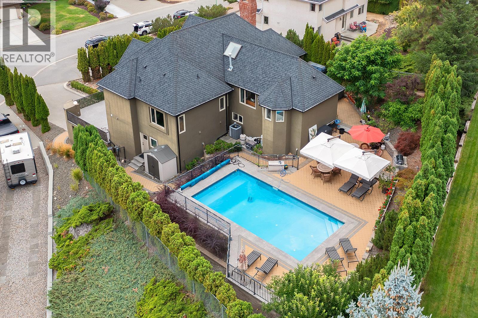 2376 Nahanni Court, Kelowna