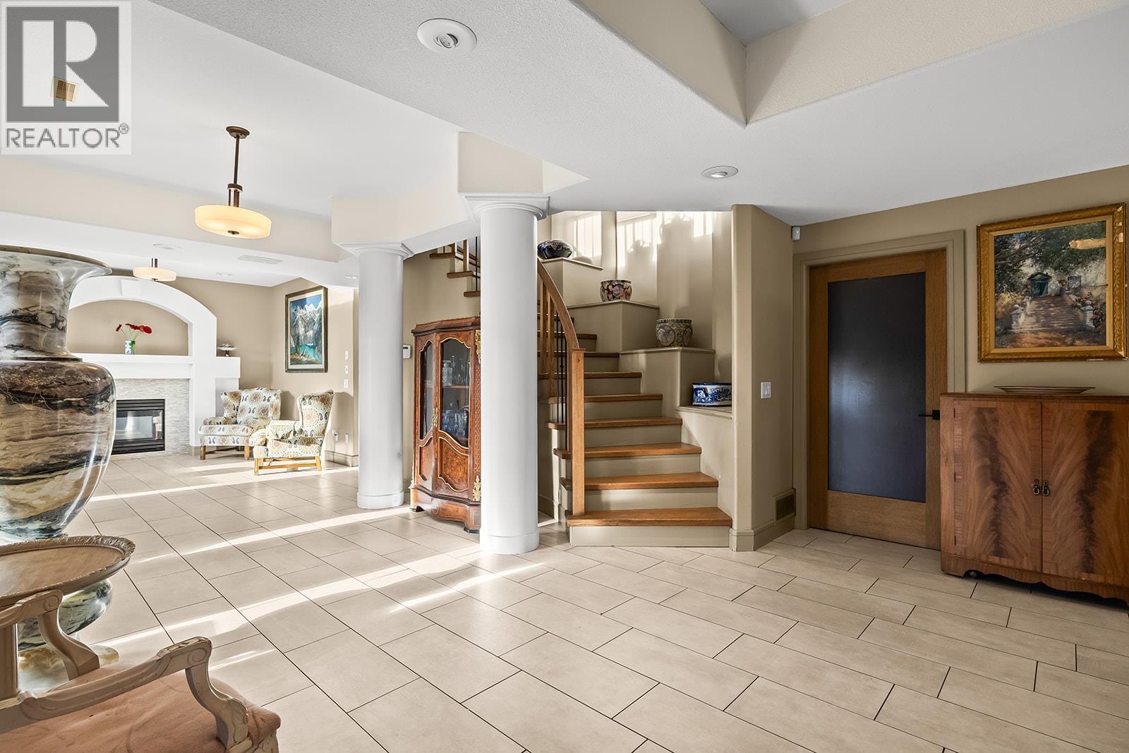 2376 Nahanni Court - 28