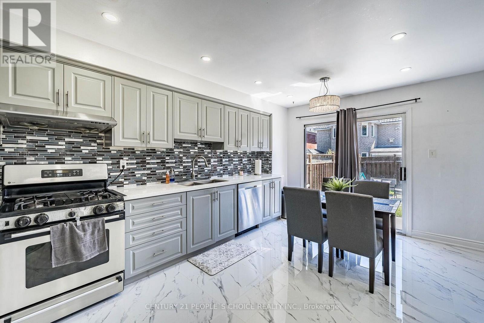 125 RAINFOREST DRIVE - Image 9