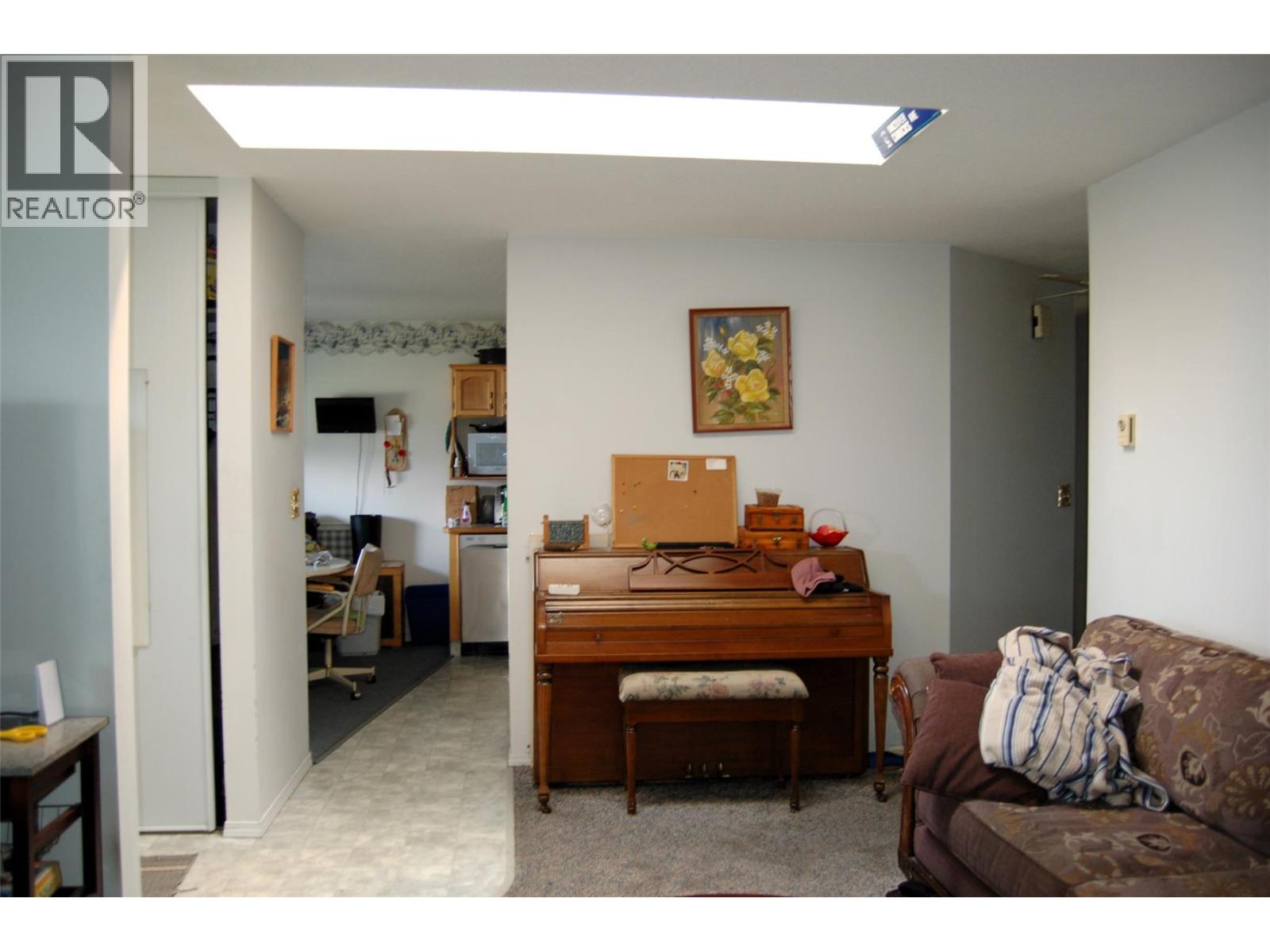 2 11110 Quinpool Road, Summerland