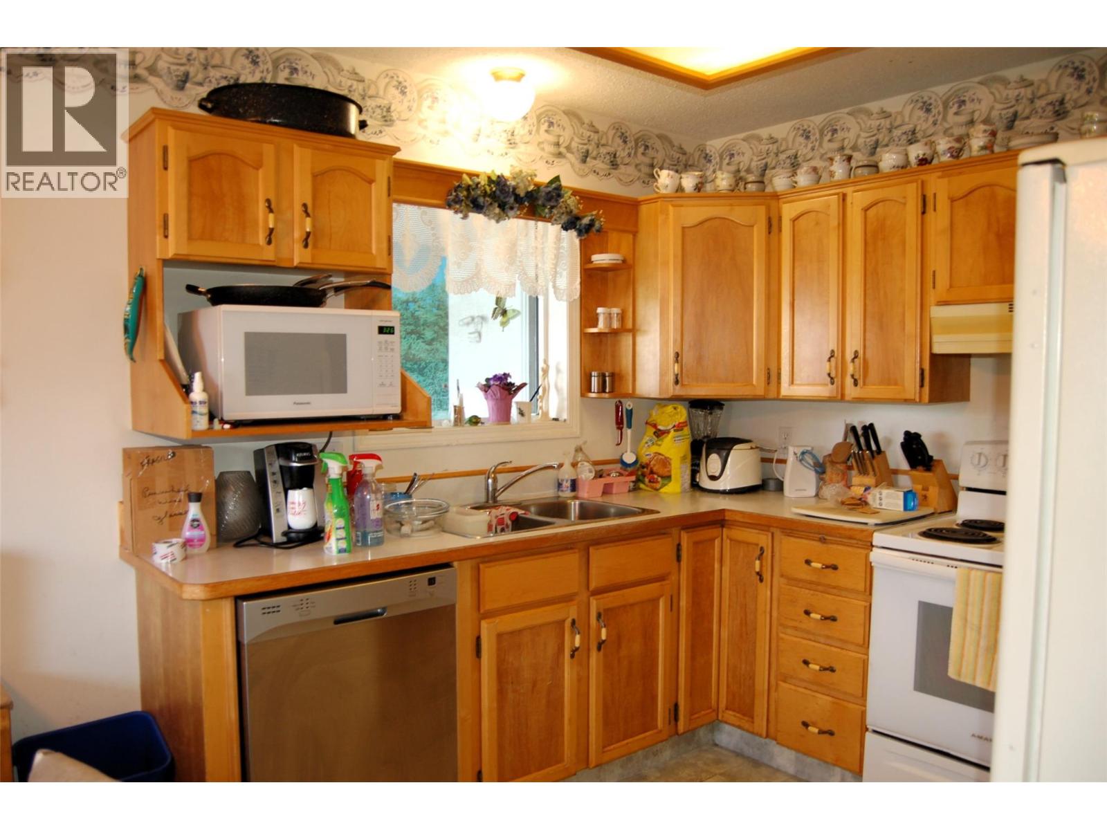 2 11110 Quinpool Road, Summerland