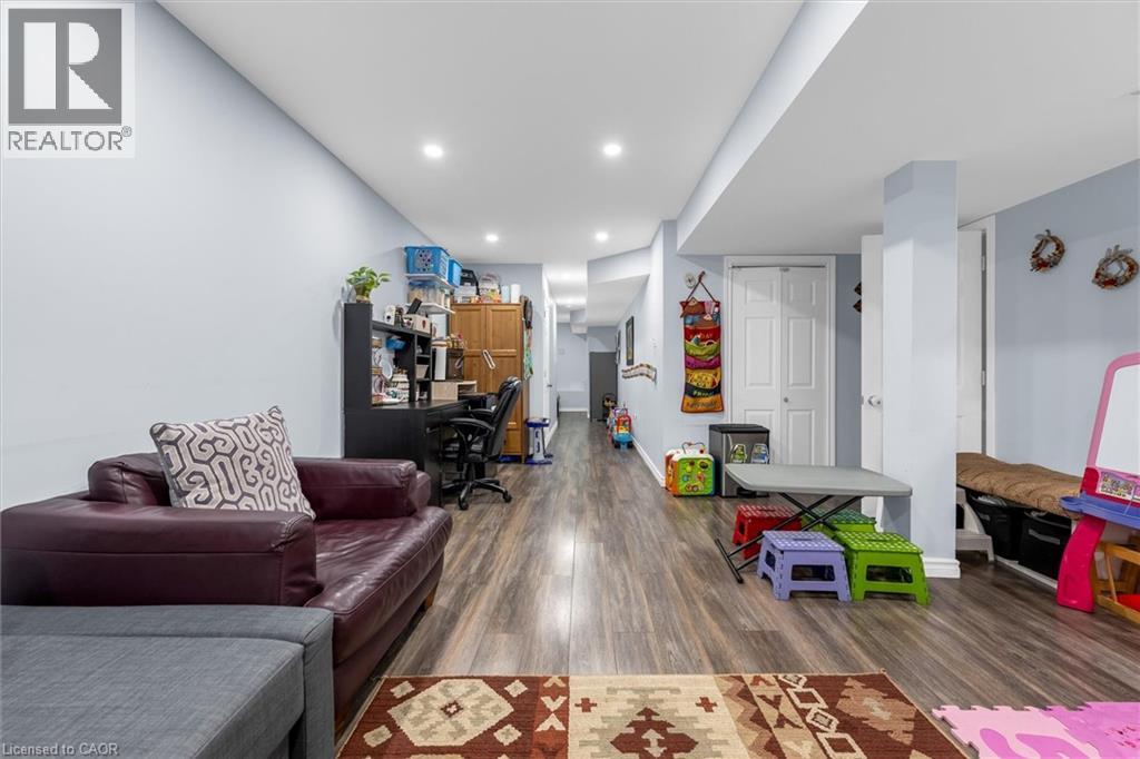 #13 370 STONEHENGE Drive - 31