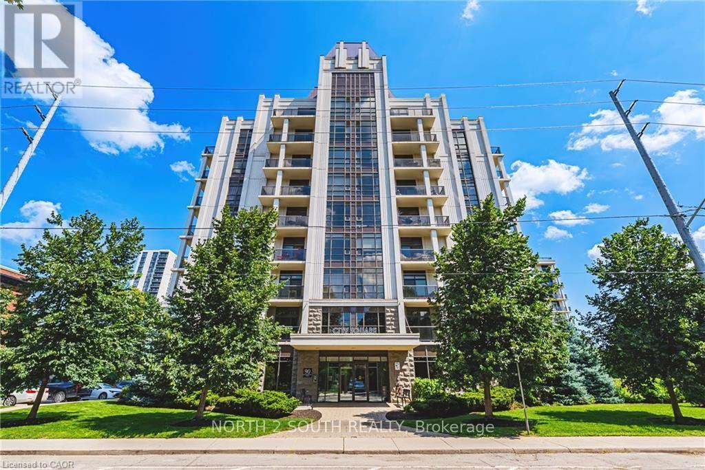 605 - 90 CHARLTON AVENUE W